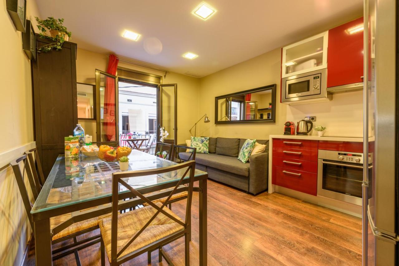 Ramblasrentals Cozy Renovated 2Br With Balcony Lift 20M Rambla - Parking - Wifi Барселона Экстерьер фото