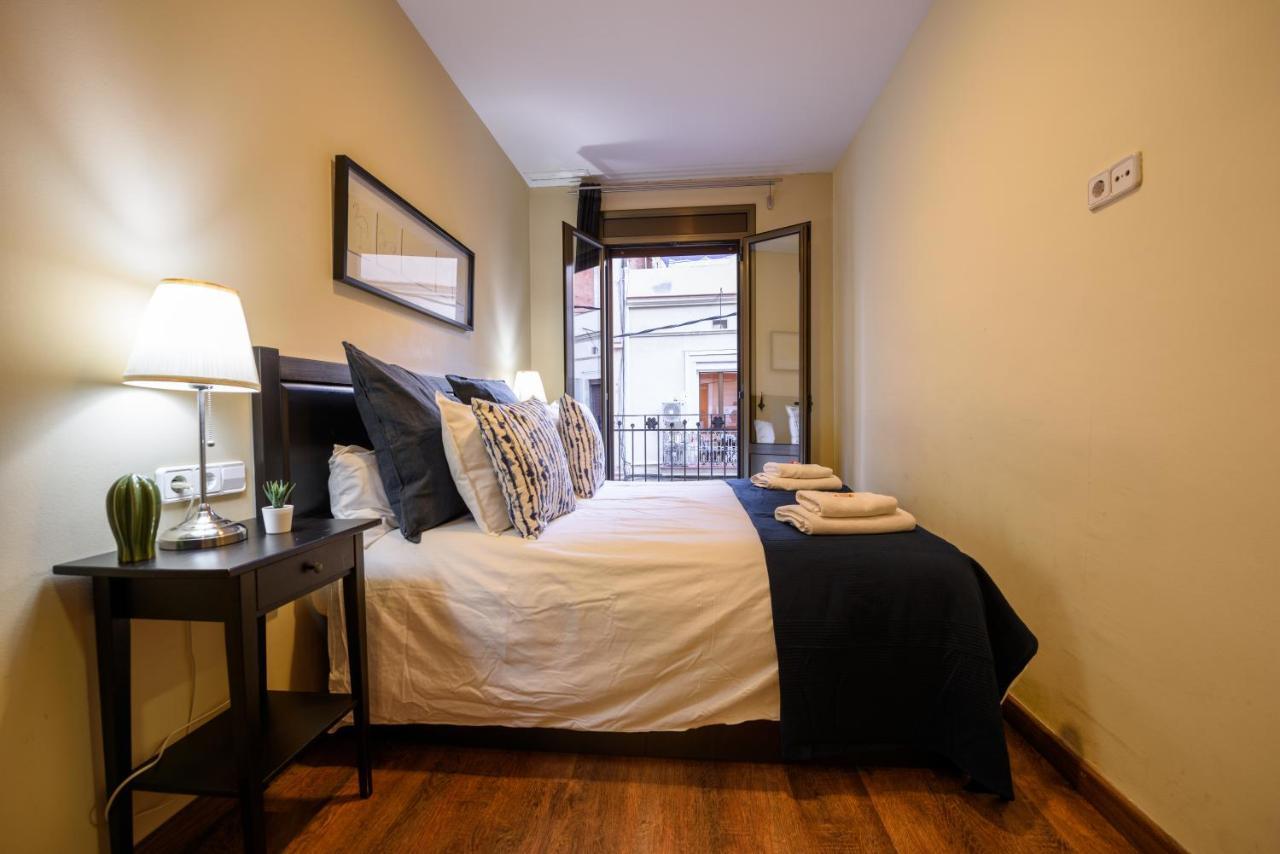 Ramblasrentals Cozy Renovated 2Br With Balcony Lift 20M Rambla - Parking - Wifi Барселона Экстерьер фото